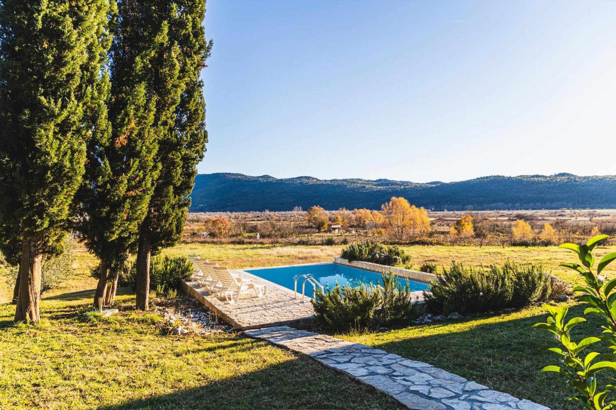Country House Uros In Nature With Pool Lovorno Esterno foto