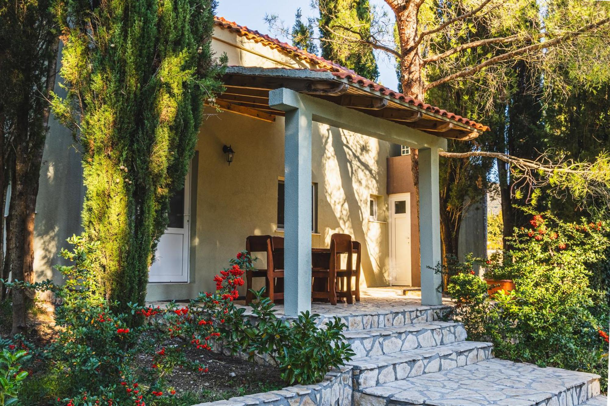 Country House Uros In Nature With Pool Lovorno Esterno foto